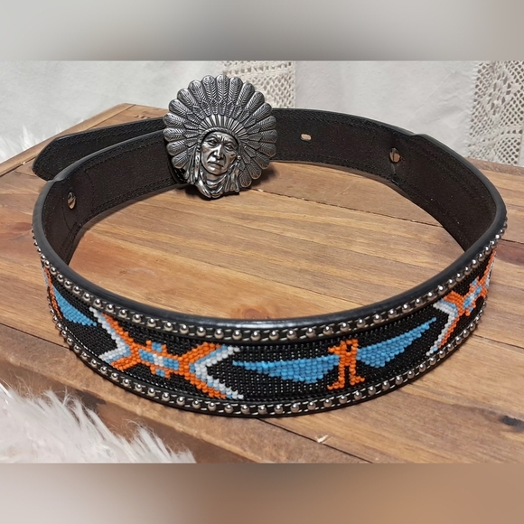 Beaded Leather Belt With Buckle 33" - Picture 4 of 6